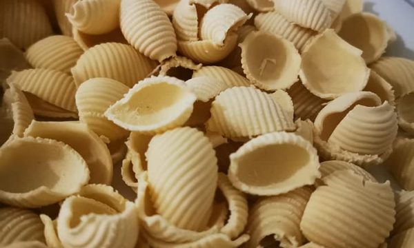 Conchiglie di pasta fresca realizzate con la PastaMaker Philips