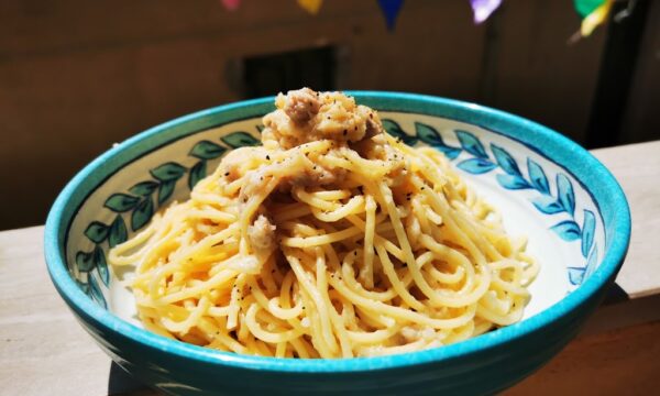 Spaghetti bio con crema di cavolfiori e lonza