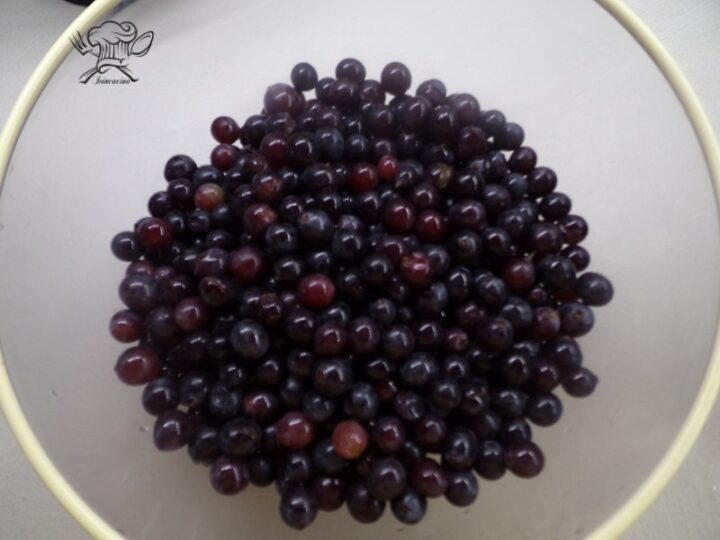 confettura di uva fragola