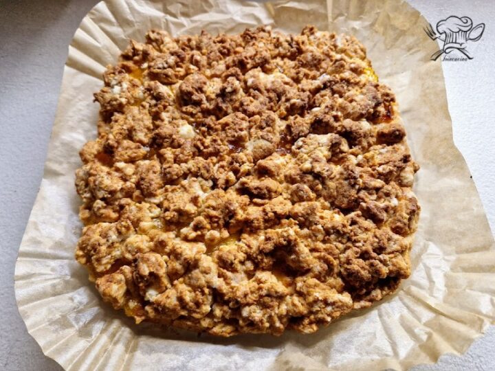 crostata veloce con marmellata di pesche