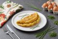 Omelette soufflé alle erbe aromatiche keto: una nuvola di sapore