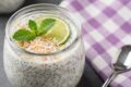 Budino di chia al cocco e lime keto: la colazione fresca e senza zuccheri