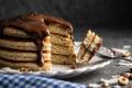 Pancake fluffy keto cocco e vaniglia: la colazione sofficissima