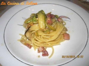 Spaghetti zucchine porcini e pancetta ricetta sfiziosa | La Cucina di Lelina