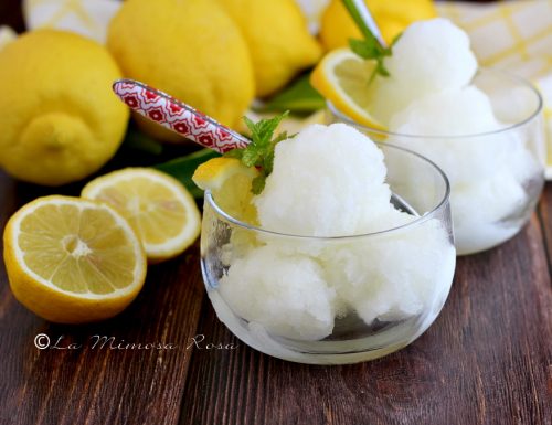 Granita al limone senza gelatiera