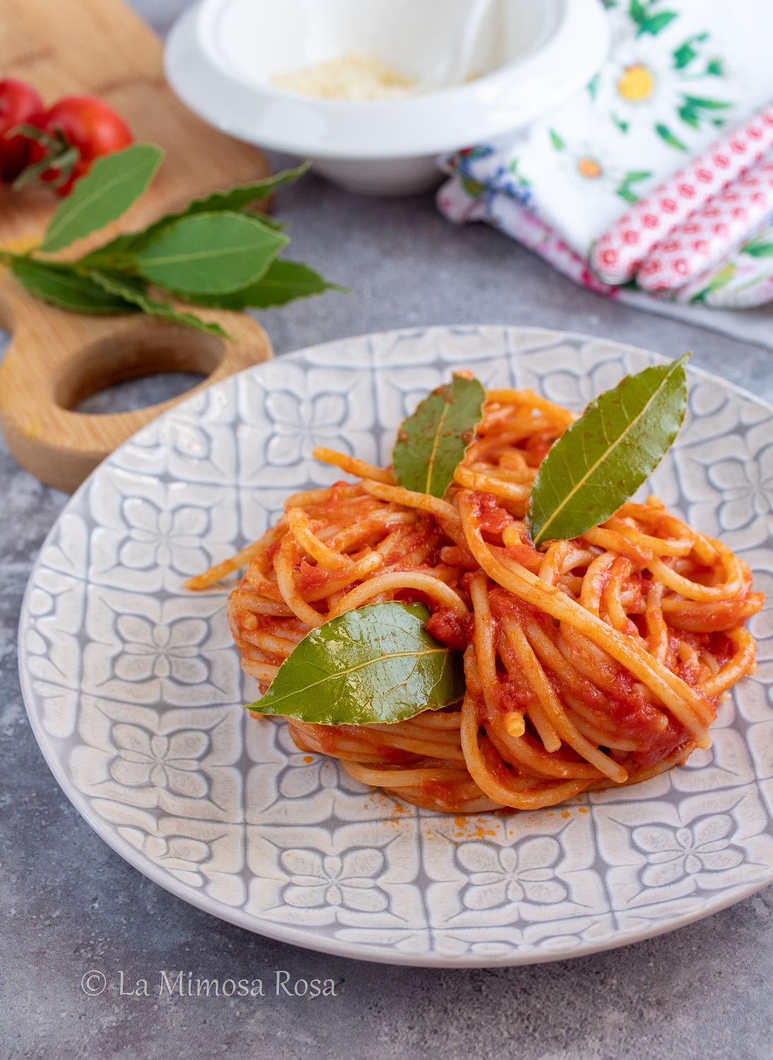 Spaghetti con alloro e cannella ricetta