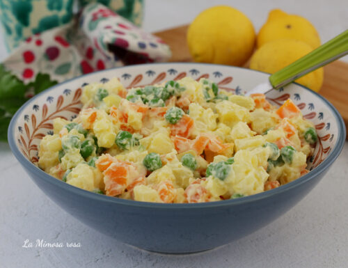 Insalata russa con maionese di uova sode