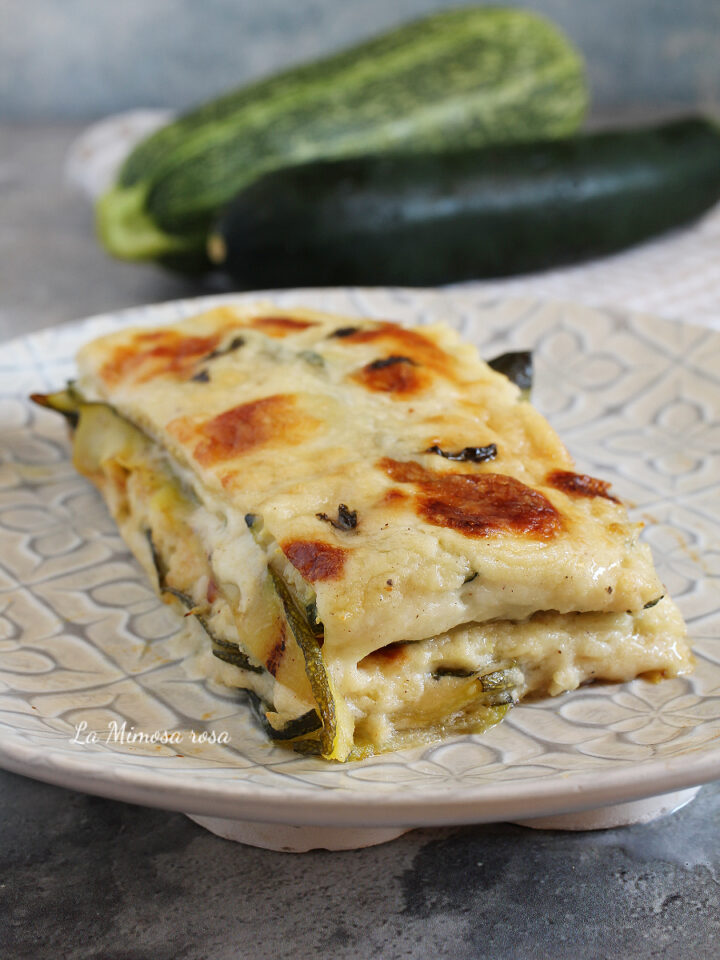 Parmigiana di zucchine bianca ricetta.