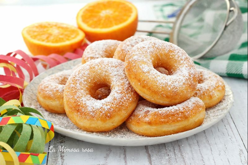 Ciambelle di Carnevale alla cannella e arancia