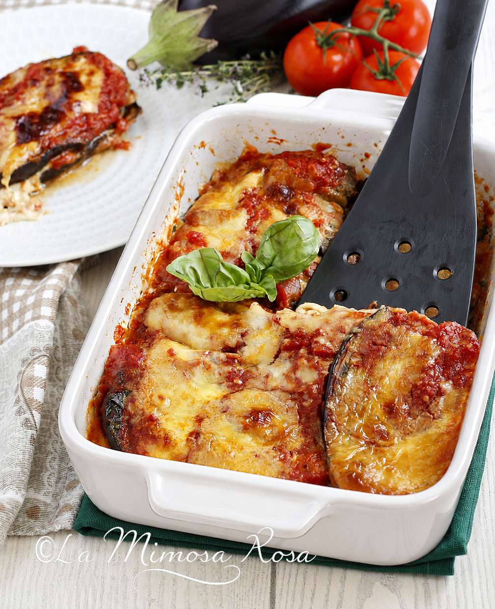 Pasticcio di melanzane con fontina e pomodoro ricetta