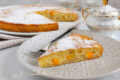 Torta banane e pesche senza uova e senza bilancia