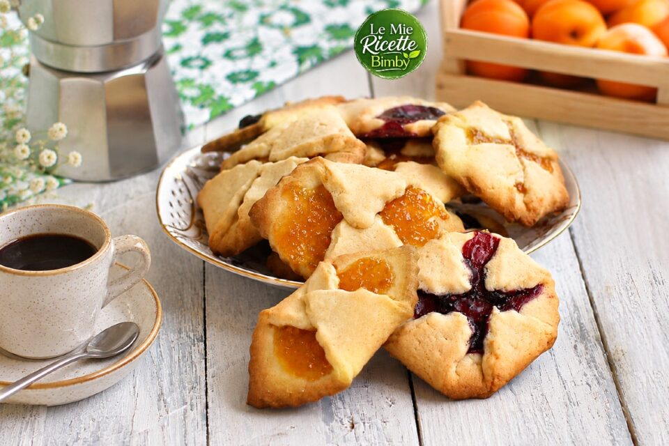 BISCOTTI RIPIENI ALLA MARMELLATA BIMBY