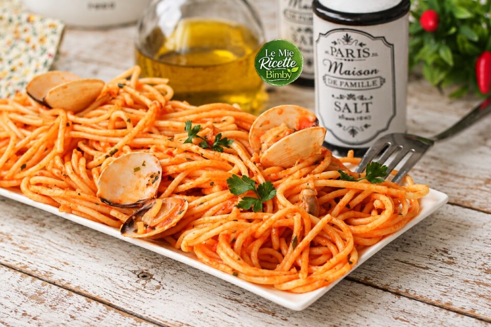 SPAGHETTI ALLE VONGOLE IN ROSSO BIMBY