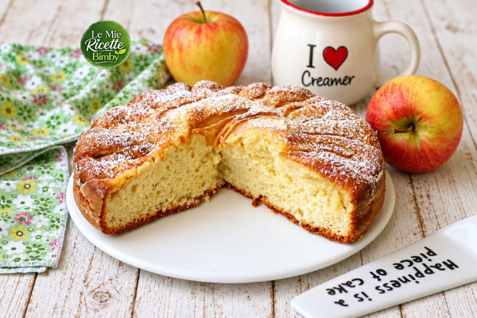 TORTA ALLE MELE E YOGURT BIMBY MORBIDA