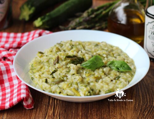 Risotto agli asparagi con zucchine “Primo piatto primaverile facile”