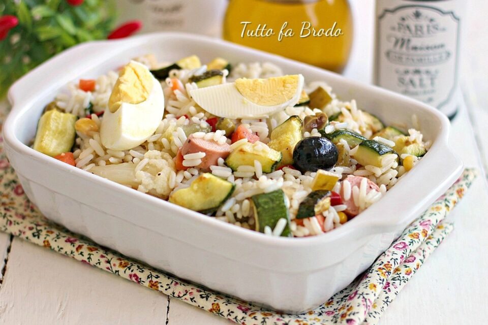 Insalata di riso alle zucchine