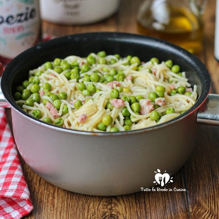 Pasta e piselli alla Napoletana “primo piatto tradizionale” - Tutto fa ...