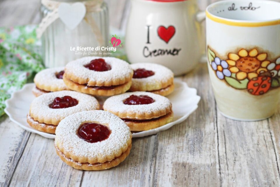 Frollini Biscotti frollini alla marmellata di fragole