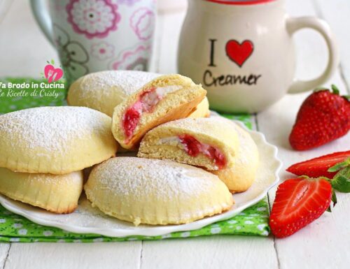 Biscotti alle Fragole e Ricotta “dolce ripieno” Le Lunette della Primavera