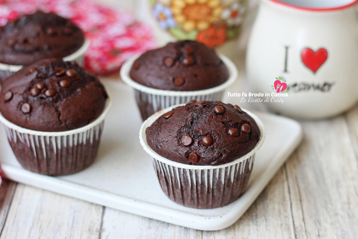 MUFFIN ALL'ACQUA E CIOCCOLATO