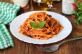 LINGUINE CON MELANZANE FRITTE: Un Primo Semplice dal Gusto Mediterraneo!