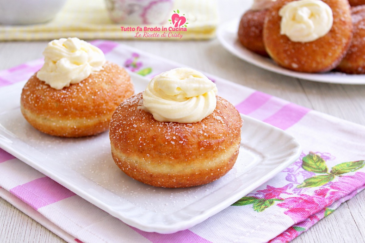 BOMBOLONI ALLA CREMA PASTICCERA EV