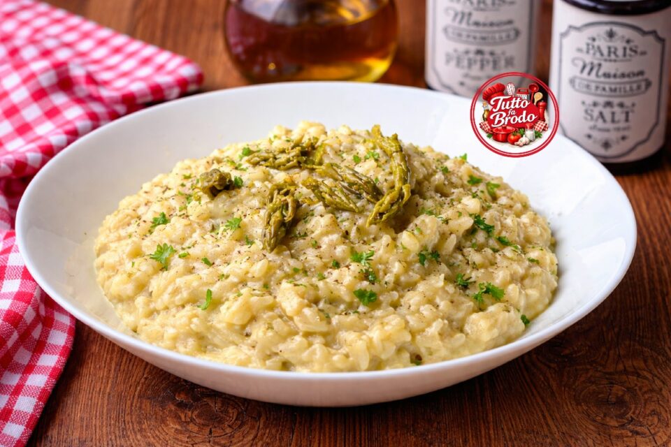 RISOTTO AGLI ASPARAGI CON PARMIGIANO