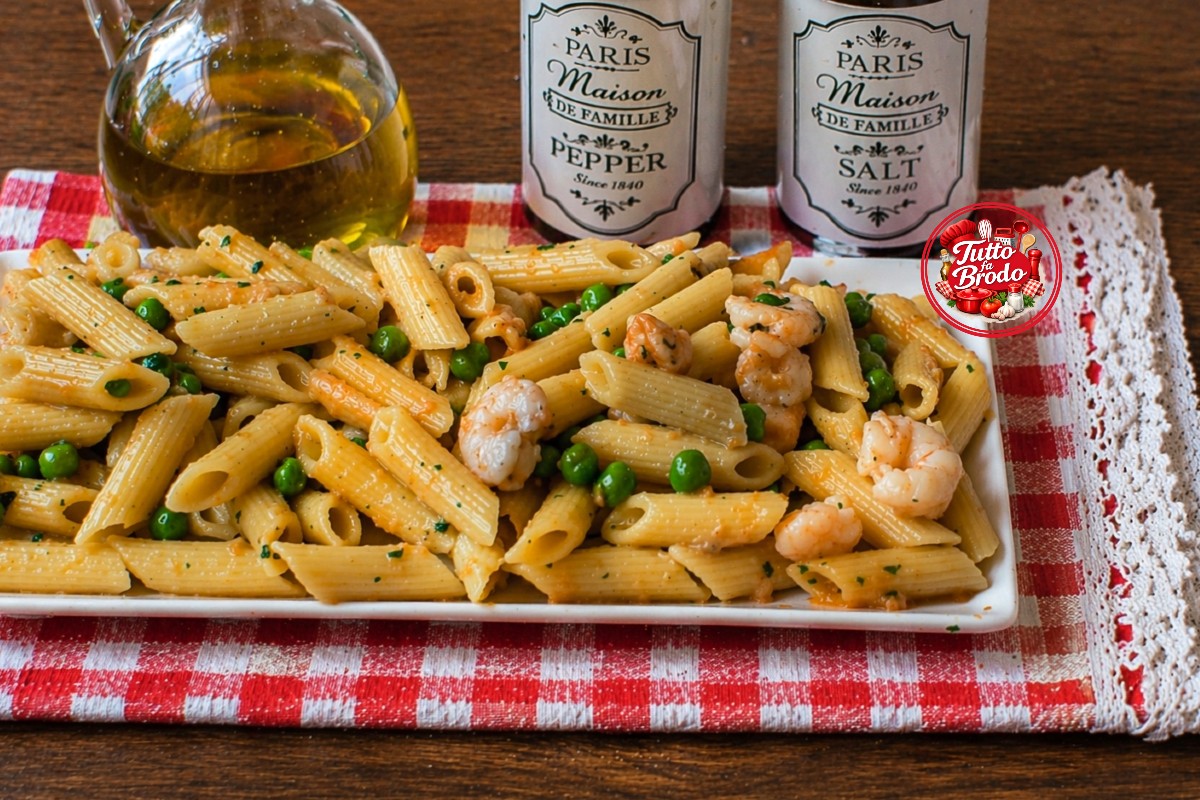 PASTA AI GAMBERETTI E PISELLI