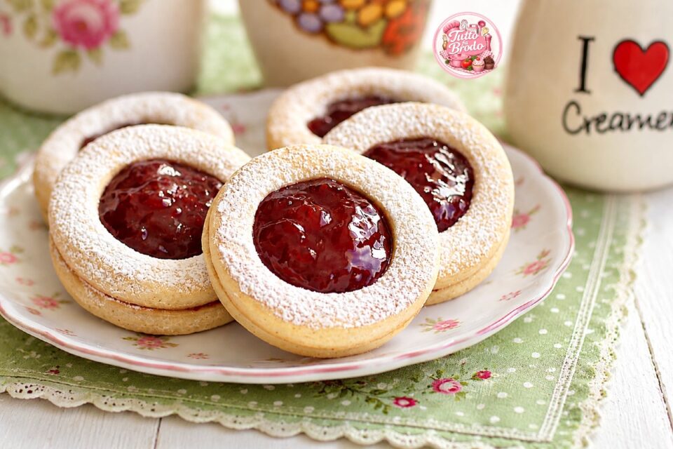 BISCOTTI OCCHIO DI BUE SPEZIATI