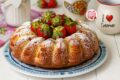 Ciambella alle Fragole e Yogurt Senza Lattosio