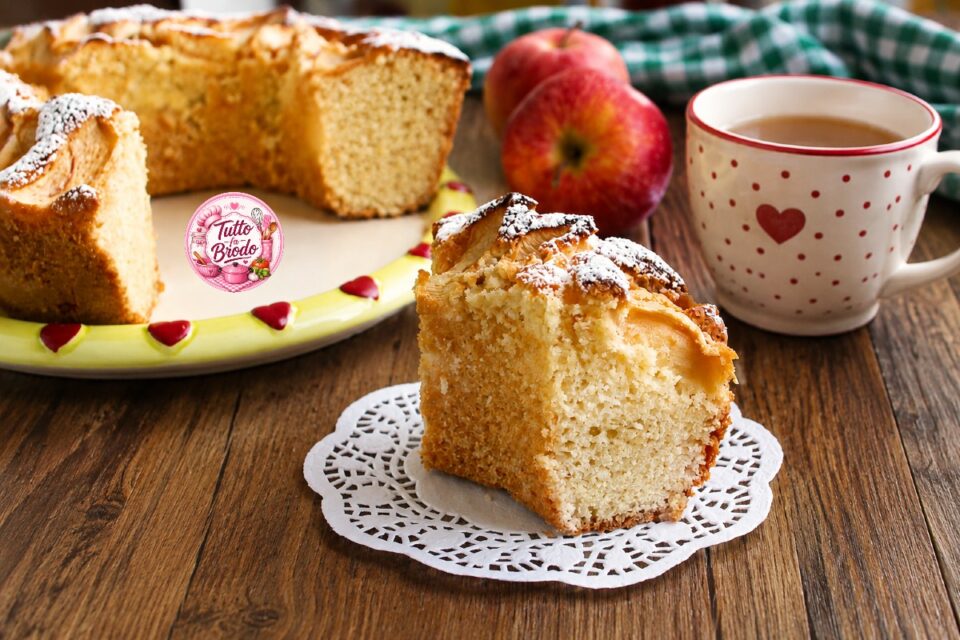 CIAMBELLA ALLE MELE SOFFICISSIMA