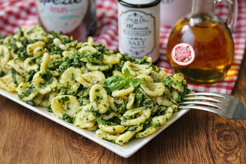 ORECCHIETTE CON CIME DI RAPA