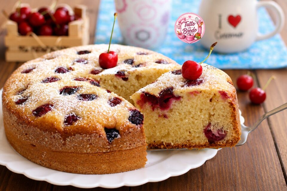 TORTA ALLE CILIEGIE E COCCO