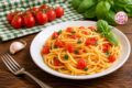Pasta alla Marinara: con Pomodoro Fresco e Basilico