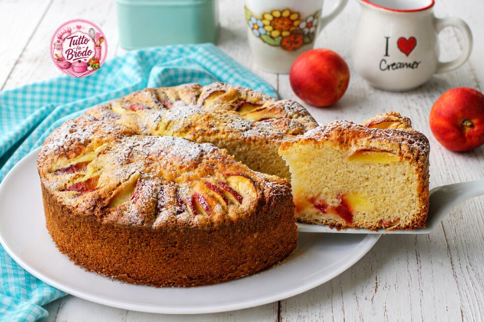 TORTA DI PESCHE CON CANNELLA