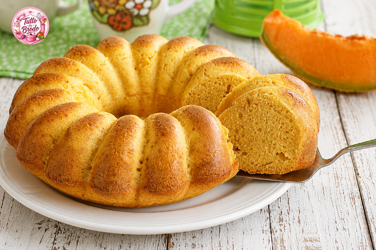 CIAMBELLA AL MELONE FRULLATO