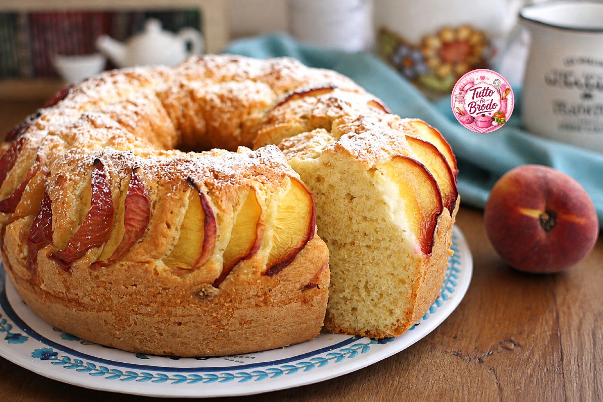 CIAMBELLA ALLE PESCHE FRESCHE