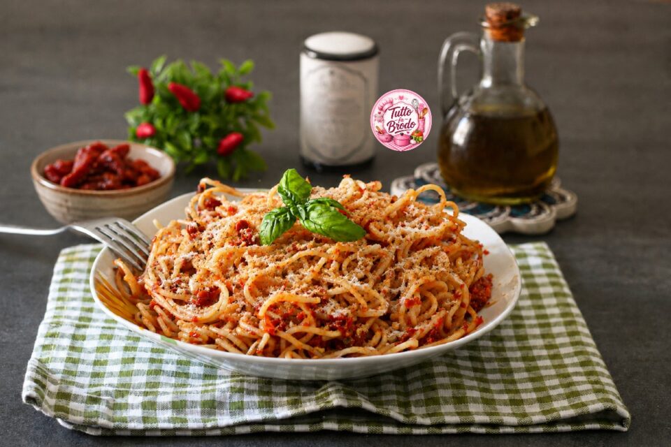 SPAGHETTI CON CAPULIATO ALLA SICILIANA