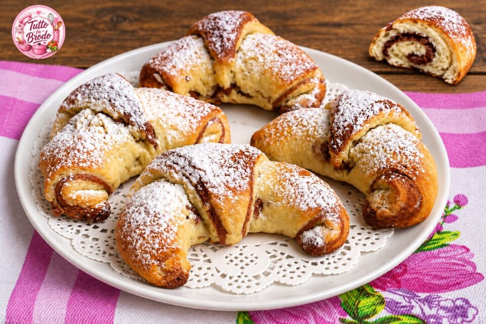 CORNETTI ALLO YOGURT BICOLORE SENZA LIEVITAZIONE