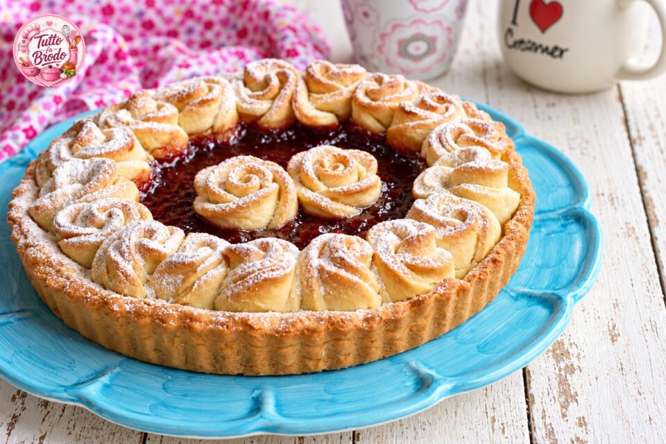 CROSTATA DI ROSE ALLA MARMELLATA