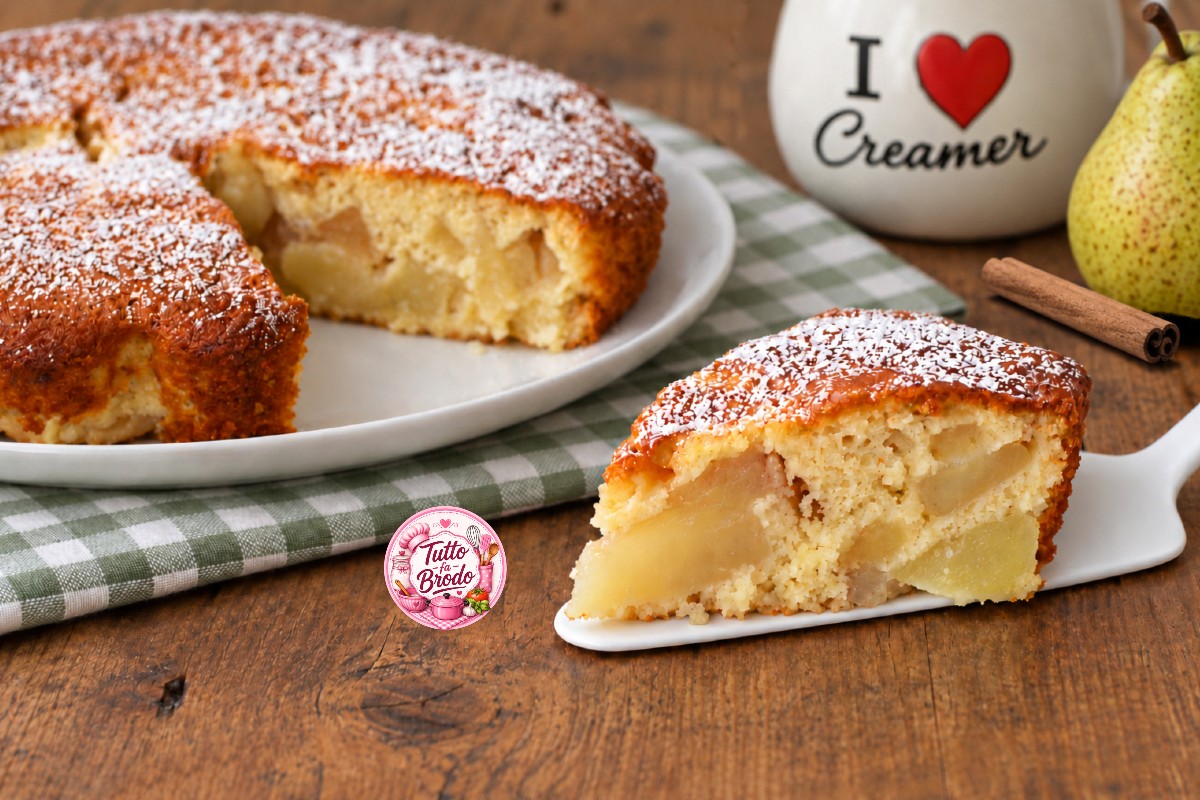 TORTA ALLE PERE E CANNELLA