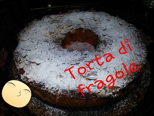TORTA MORBIDA DI FRAGOLE