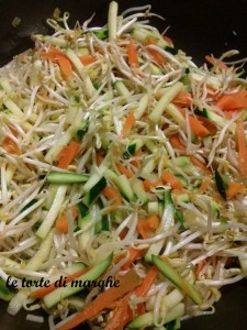 spaghetti di soia con verdure