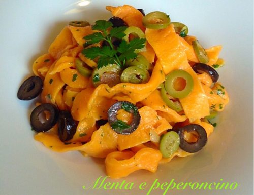 Ricetta Pappardelle rosse con olive