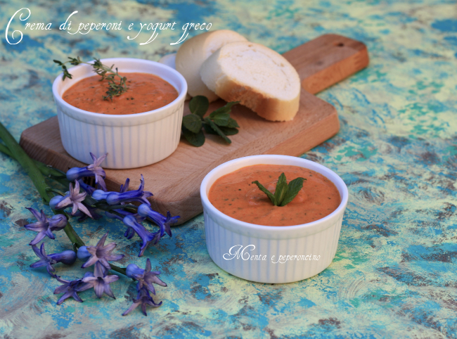 Crema di peperoni e yogurt greco