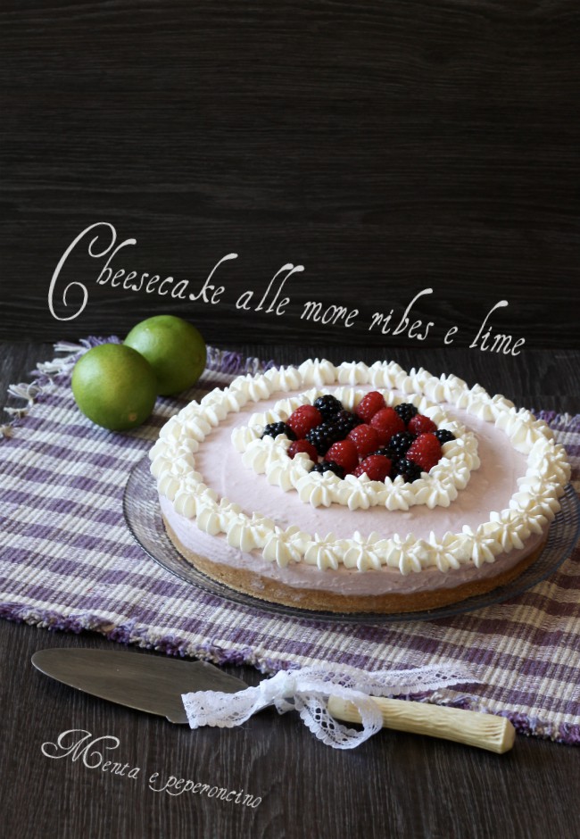 Cheesecake alle more ribes e lime
