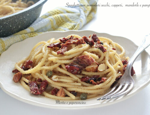 Spaghetti con pomodori secchi, capperi,  mandorle e pangrattato