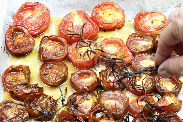 Sugo di pomodori arrosto
