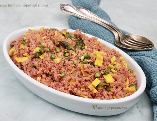 Couscous rosa con asparagi e uova
