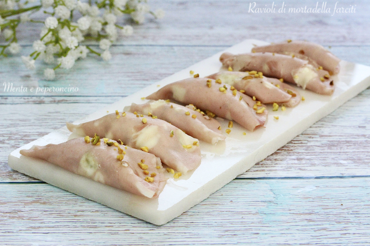 Ravioli di mortadella farciti